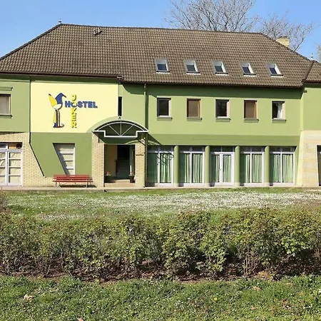 Joker Panzio Bed & Breakfast
