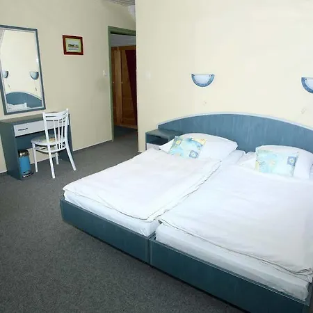 Joker Panzio Bed & Breakfast