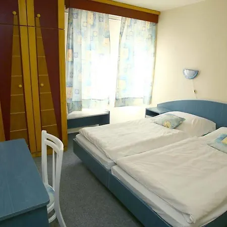 Joker Panzio Bed & Breakfast Pecs